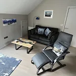 公寓 River Vista Retreat - Luxury Duplex - Views - Parking - Cycle Storage - Access Option *