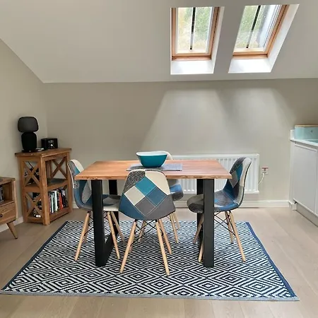 River Vista Retreat - Luxury Duplex - Views - Parking - Cycle Storage - Access Option Lägenhet