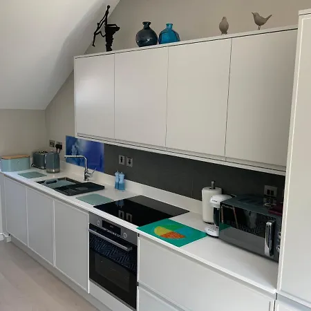 Apartment River Vista Retreat - Luxury Duplex - Views - Parking - Cycle Storage - Access Option